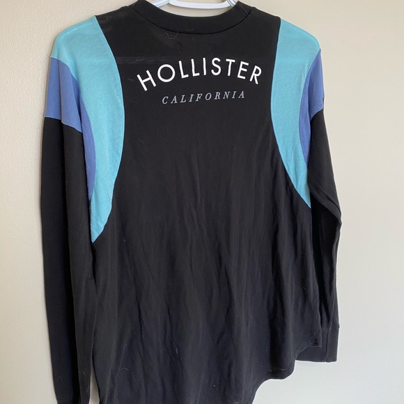 Hollister long sleeve - Picture 2 of 2